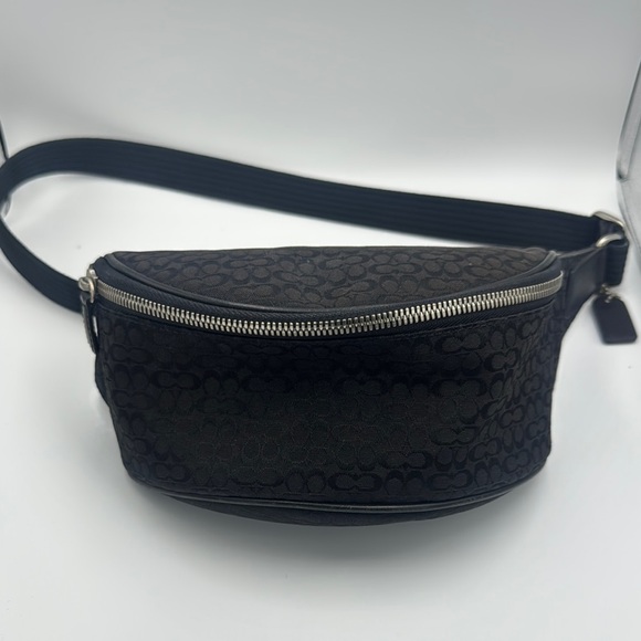 Coach Black Signature Pattern Bag - Picture 1 of 7